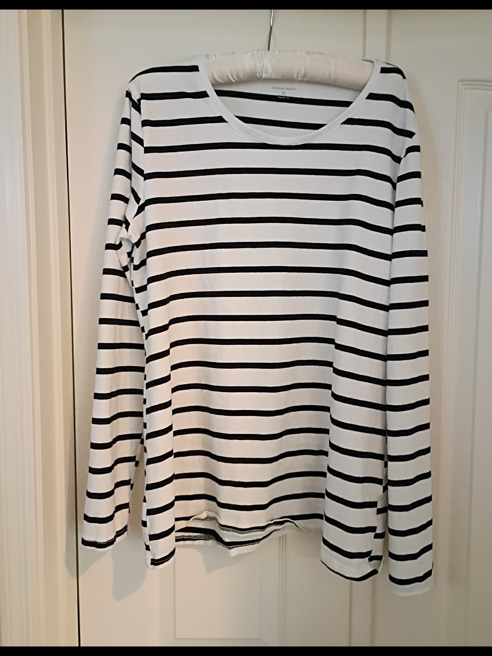 RASPBERRY PUDDING Striped Long Sleeve Shirt – White/Black – Size XL